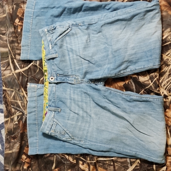 Miss Me Flare Leg Jeans - Picture 7 of 9